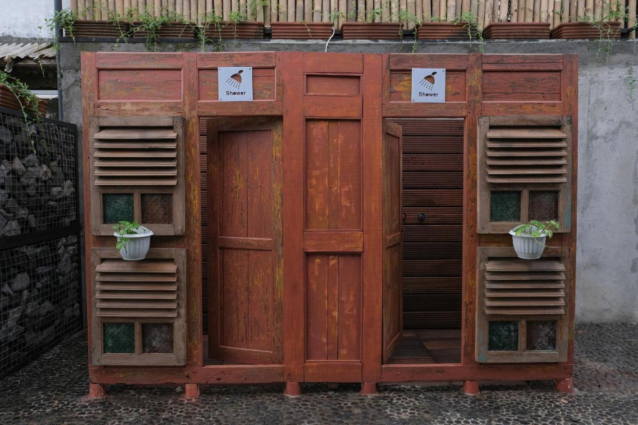 Kampung Lawasan Heritage Cottage Maguwo Exterior foto