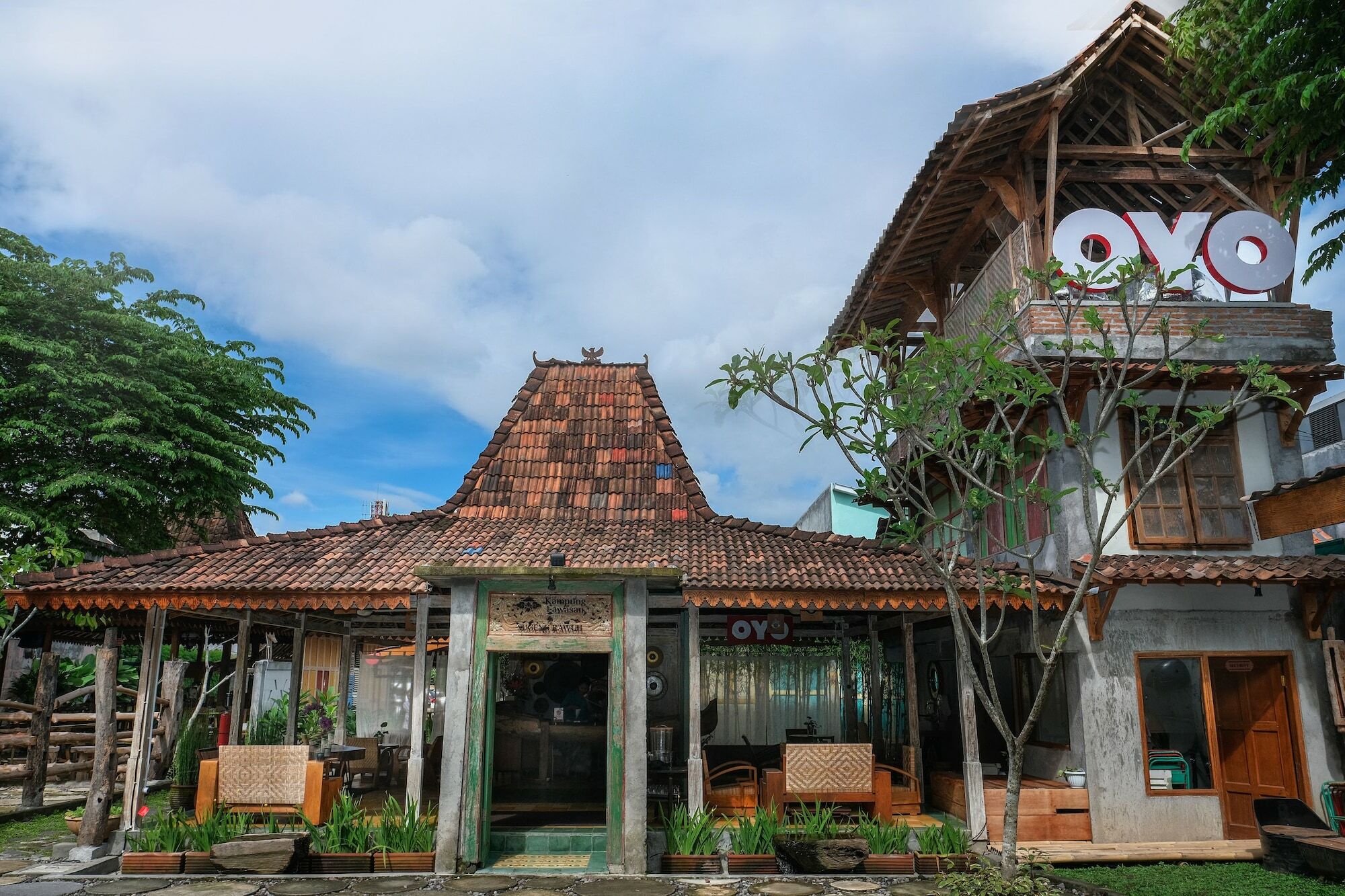 Kampung Lawasan Heritage Cottage Maguwo Exterior foto